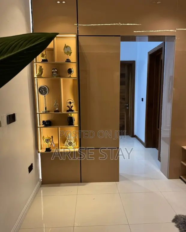 1-Bedroom Shortlet with Private Cinema & Pool | Lekki Phase 1 - 1