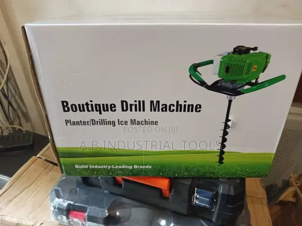 Brand New Earth Auger with 200mm Bit - 1