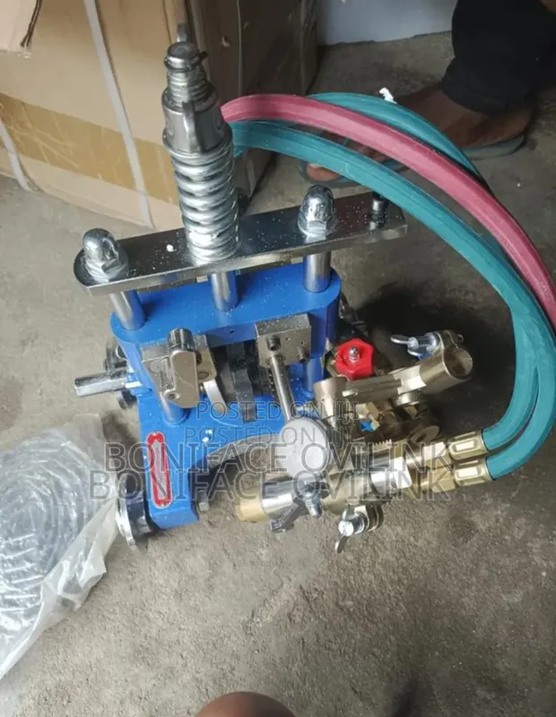 BLUEROCK CG-211Y Manual Steel Pipe Cutting & Beveling Machine - 1
