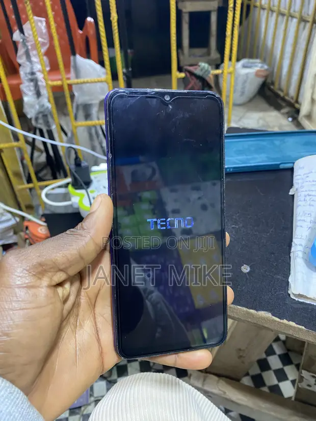 Tecno Pouvoir 4 32GB Blue - 1