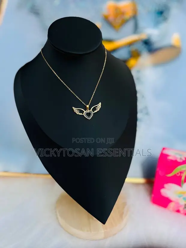18 Karat Gold Angel Heart Wing Necklace - 1