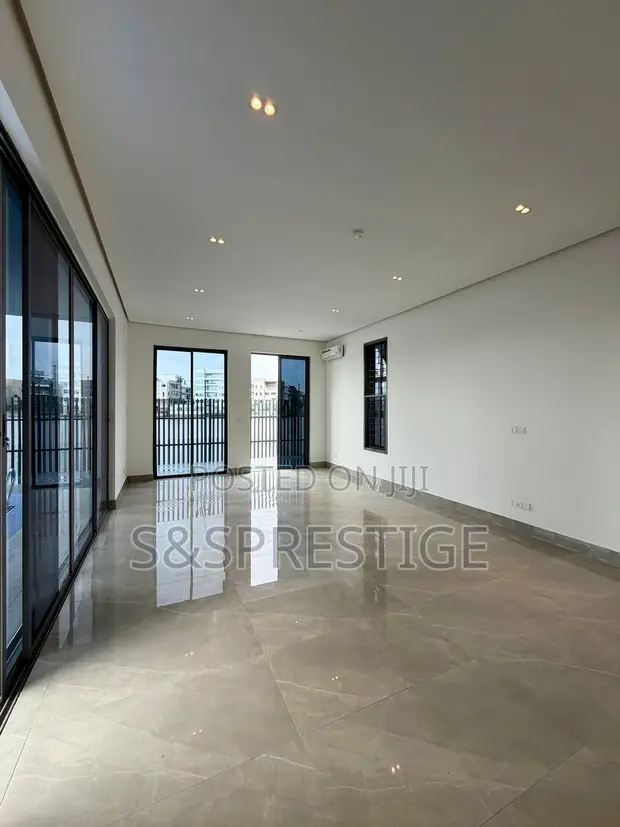 5-Bedroom Waterfront Duplex for Sale in Ikoyi - 1
