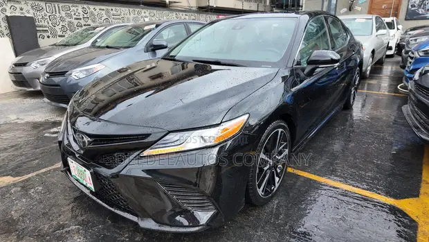 2018 Toyota Camry XSE FWD (2.5L) Baki - 1