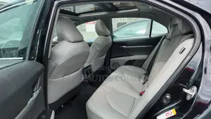 2018 Toyota Camry XSE FWD (2.5L) Black