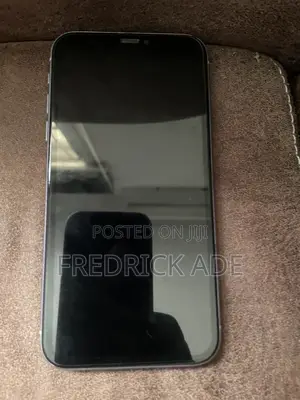 Apple iPhone 11 64GB Purple