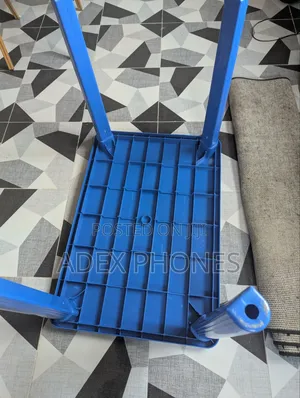 Home Interiors Plastic Table (Used)