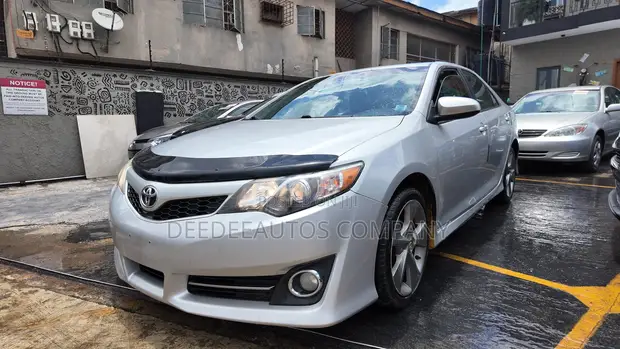2014 Toyota Camry SE Sport Sedan - 1