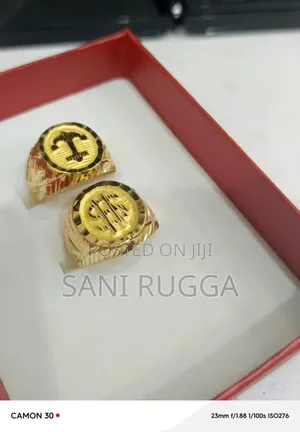 18 Karat Gold Fashion Rings
