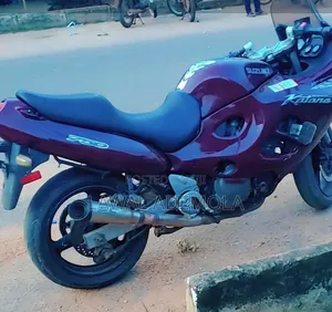Suzuki Katana GSX 750F (2010)