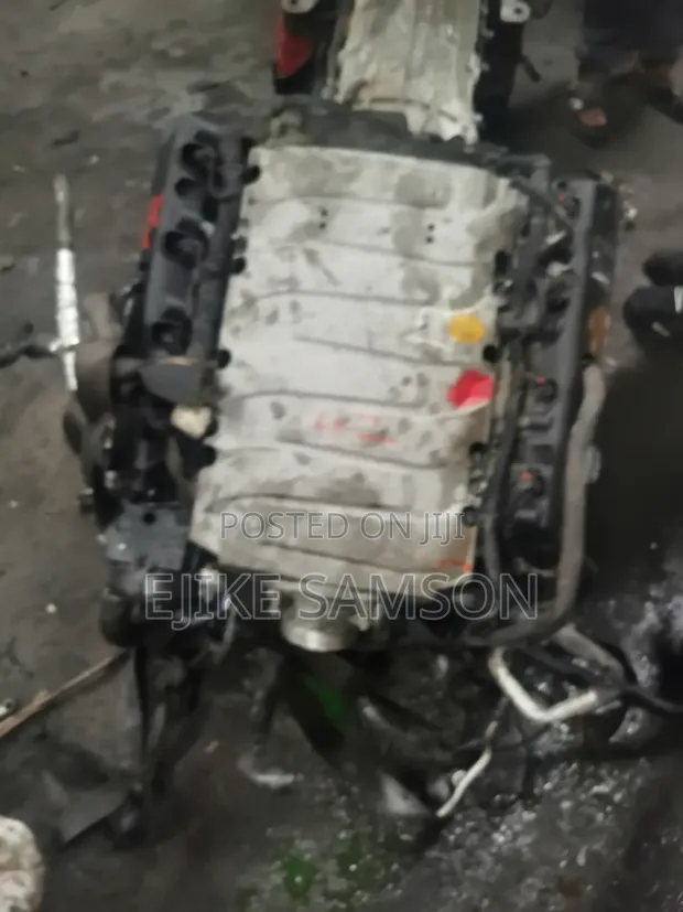Complete Chevrolet Camaro V8 Engine and Transmission - 1