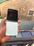 Samsung Galaxy Z Flip5 512GB - 3