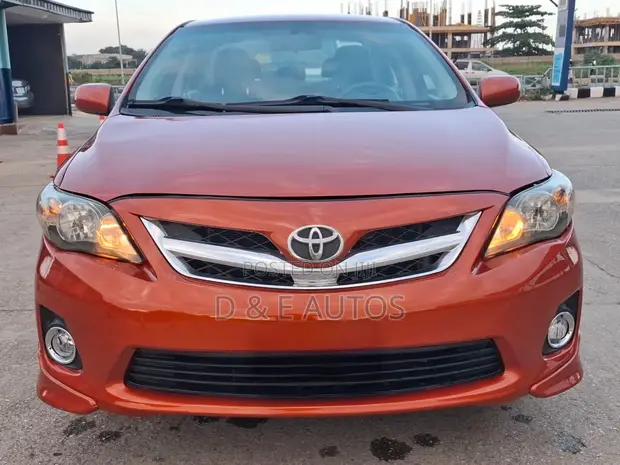 Toyota Corolla S Special Edition Sedan 2013 - 1
