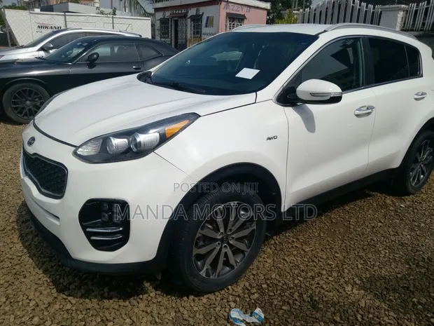 Kia Sportage 2017 - Foreign Used, White - 1
