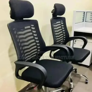 Star Legs Victory Chair