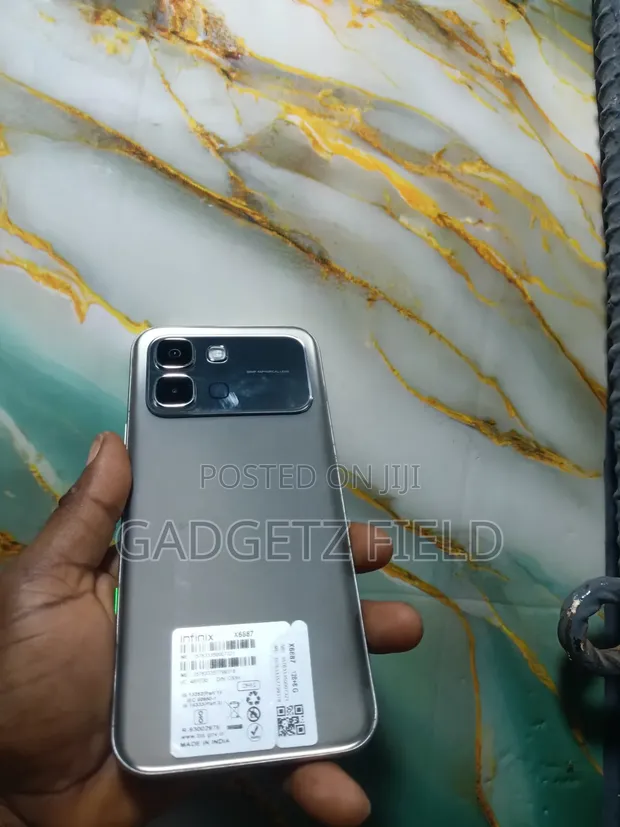 Infinix Note Edge 128GB - 1