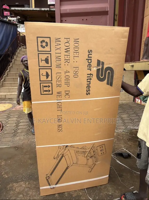 Universal 4HP Treadmill - Brand New - 1