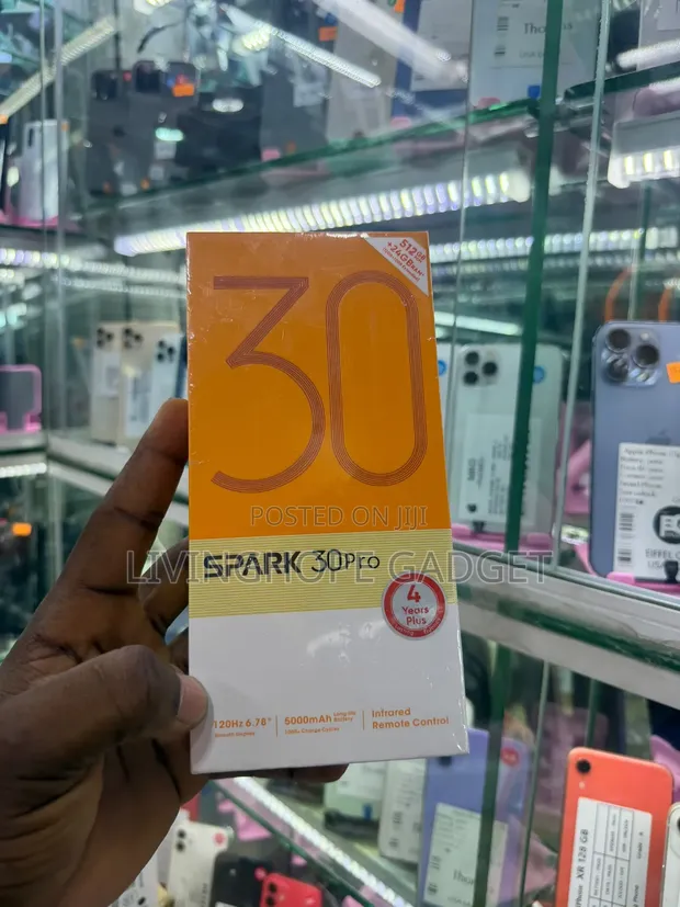 New Tecno Spark 30 Pro 256GB - 1