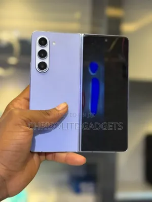 Samsung Galaxy Fold 5 512GB Purple