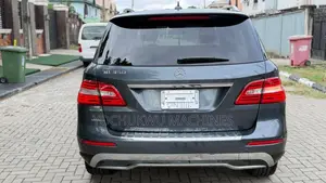 2015 Mercedes-Benz ML350 4MATIC SUV - Gray