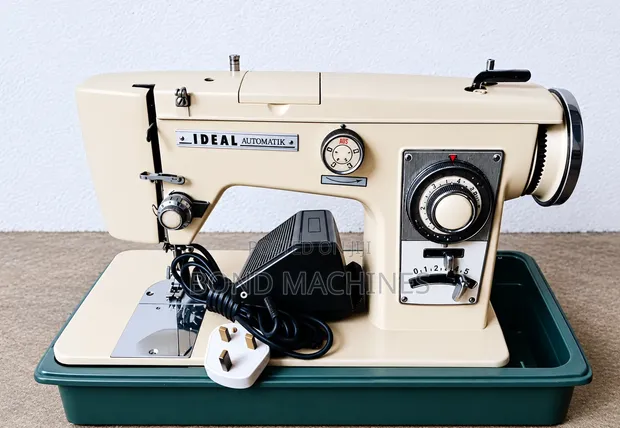 Ideal Automatik Sewing Machine - German Made - 1