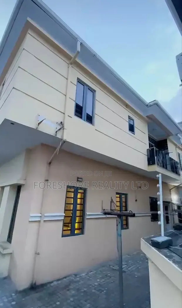 5 Bedroom House with BQ in Agungi for Sale - 1
