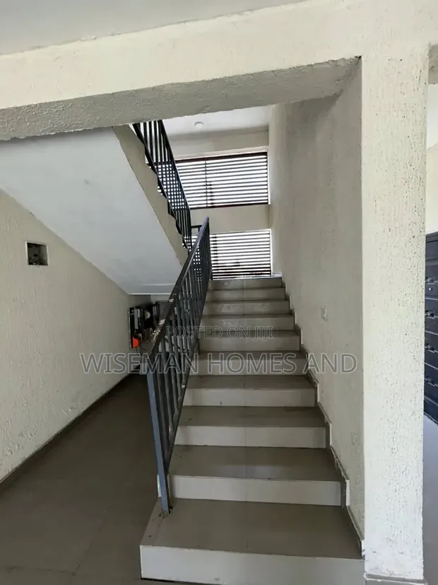 2 Bedroom Apartment for Rent in Abraham Adesanya Estate, Ajah - 1