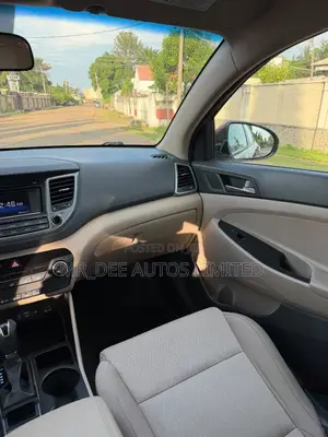 2016 Hyundai Tucson Burgundy - Foreign Used