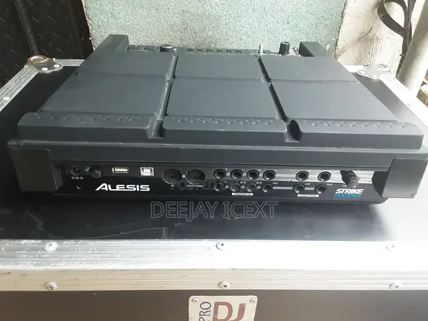 Alesis Strike Multipad Drum Pad - 1