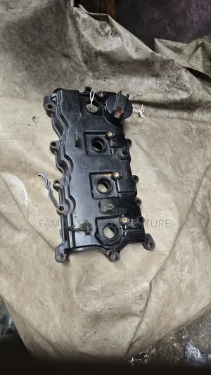 Nissan Rogue/X-Trail Valve Cover (2008)