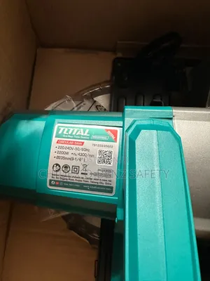 Total 2200W Electric Circular Saw