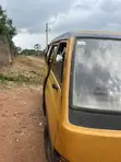 Nissan Vanette 1991 Orange - 3