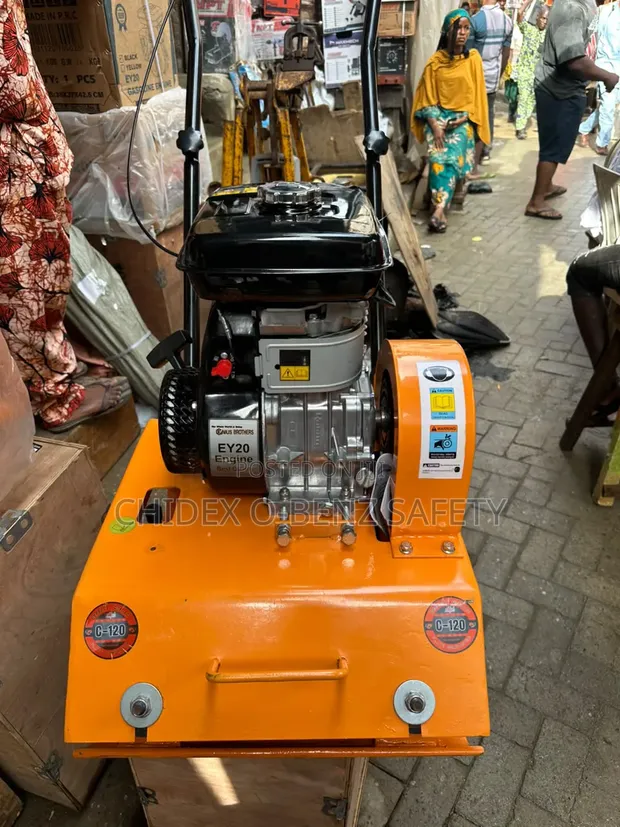 C-120 Gasoline Plate Compactor Machine - 1