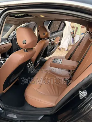 BMW 328i 2013 Black