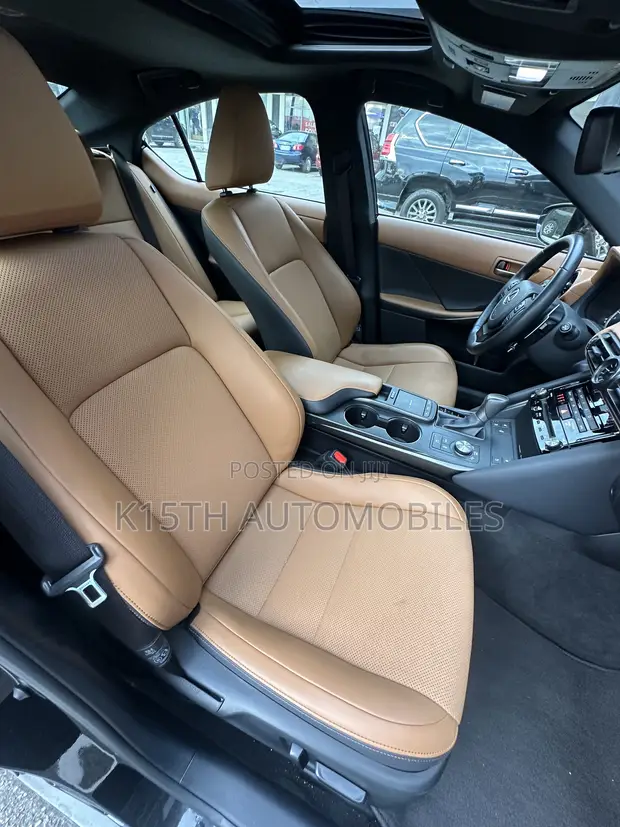 Lexus IS 300 2025 Black - 1