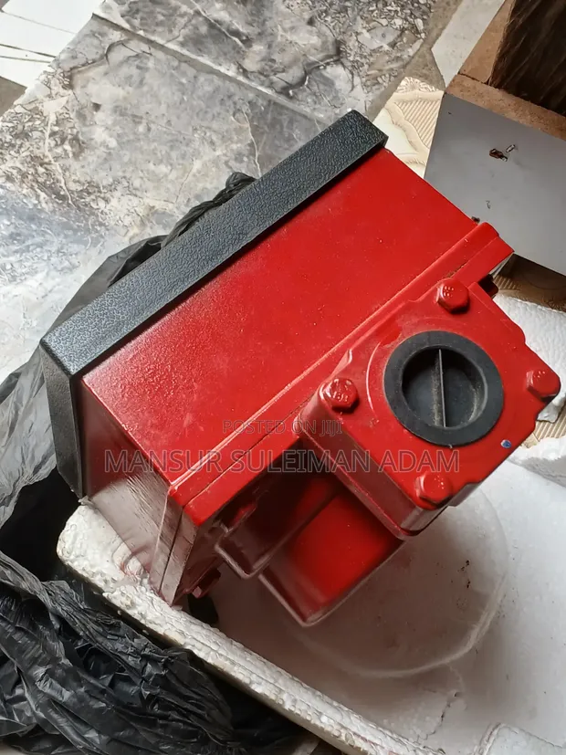 Mini Electric Fuel Meter (DC 12V) - 1