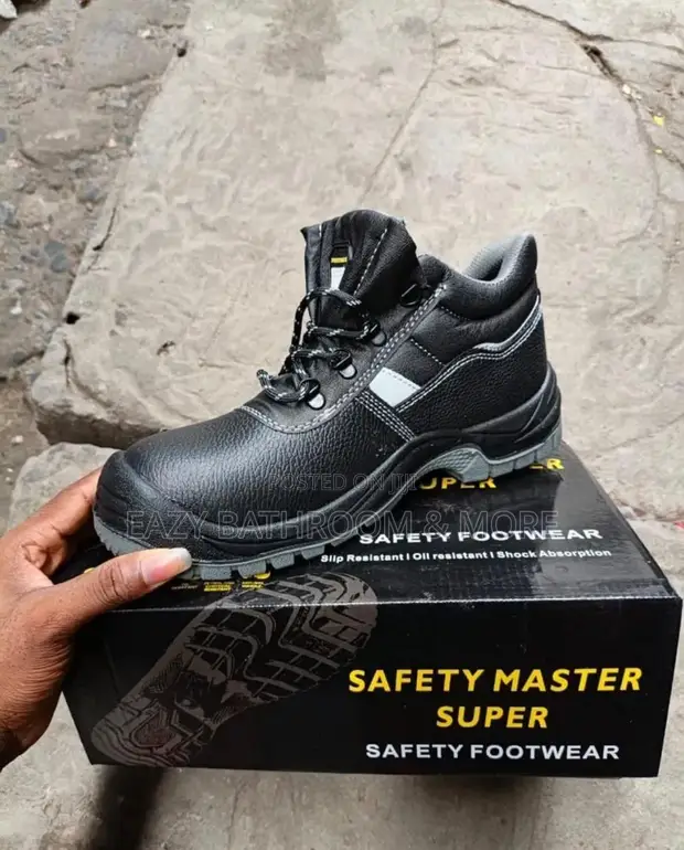 Brand New Safety Master Super Safety Boots - 1
