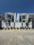 5-Bedroom Duplex with BQ & Pool in Lekki - 1
