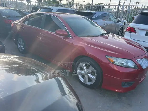 Toyota Camry SE 2010 Ja - 1