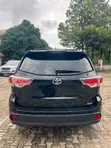 2015 Toyota Highlander XLE AWD SUV - Wadda Akawo - 5
