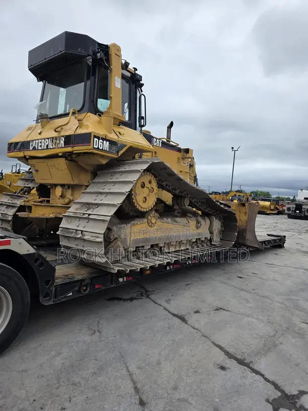 CAT D6 V-Track Bulldozer Rental - 1