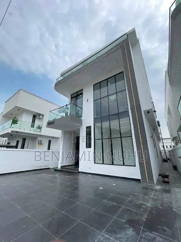 Furnished 5-Bedroom Duplex da Pool & BQ a Chevron, Lekki - 1