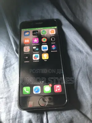Apple iPhone 8 64GB Baki