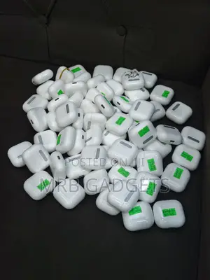 Apple AirPods 4 (Ba ANC) na Kasuwar UK
