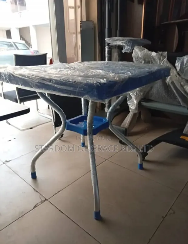 Stainless Steel Legs Plastic Foldable Table - 1