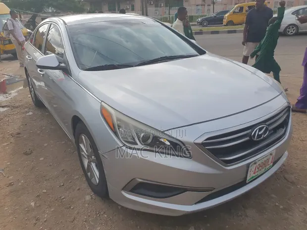 Hyundai Sonata 2015 Silver - 1