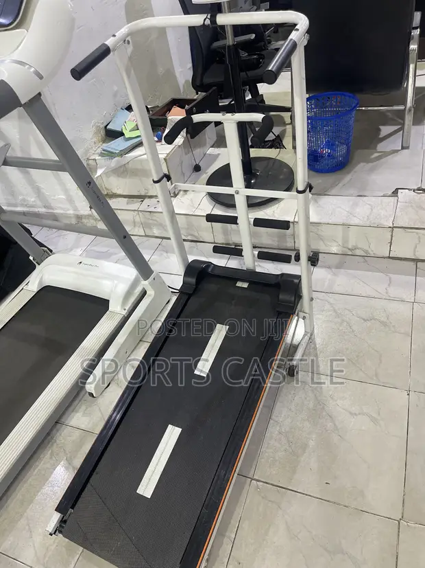 Compact Manual Treadmill - Brand New - 1