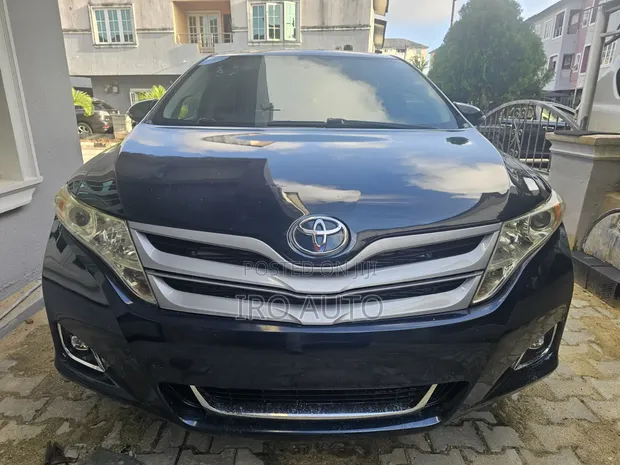 2014 Toyota Venza XLE SUV - Foreign Used - 1