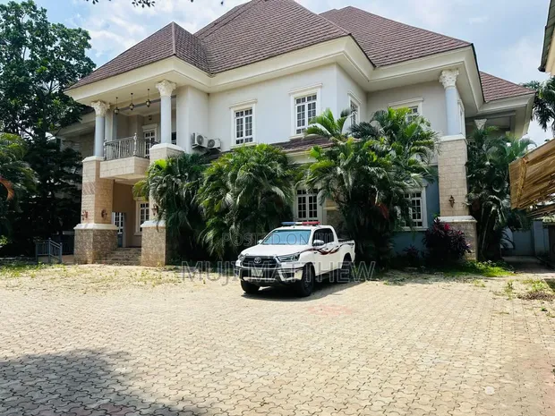 6-Bedroom Duplex for Rent in Maitama - 1