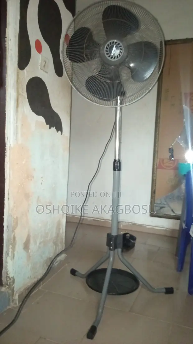 Qasa 18-inch Standing Fan - 1