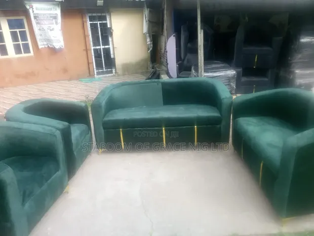7-Seater Bucket Couch - Brand New - 1